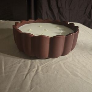 Hearth & Hand With Magnolia Scalloped Black Oak And Persimmon Candle